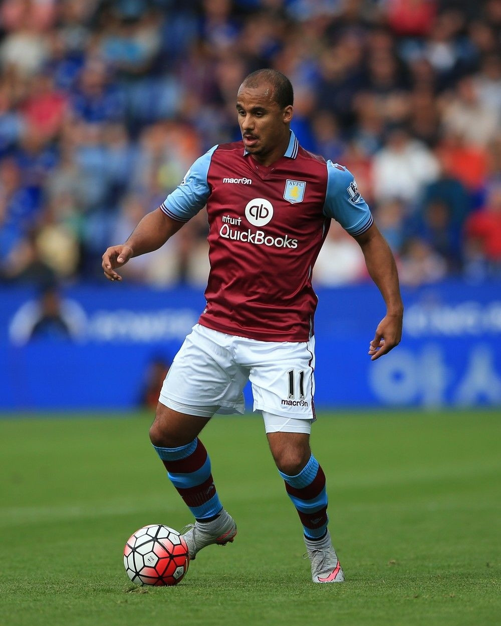 Vila suspendovala Agbonlahora