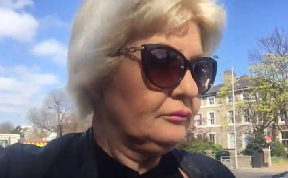 Luna ne može da pronađe novi posao! (VIDEO)