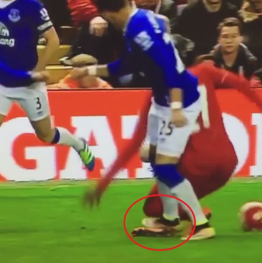 Mori brutalno slomio nogu Origiju (VIDEO)