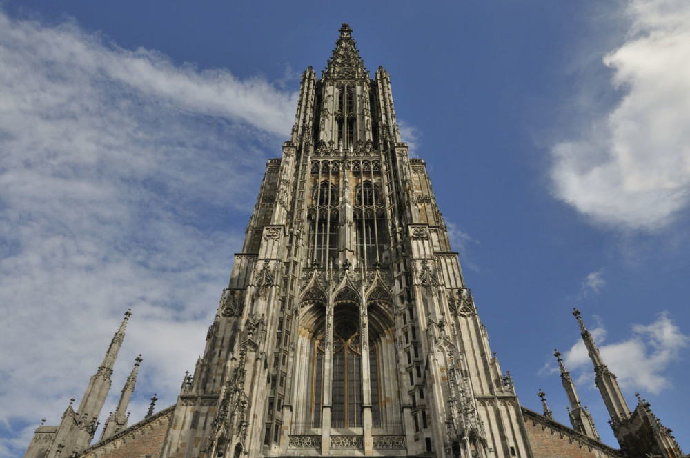 Mokraća ruši crkvu