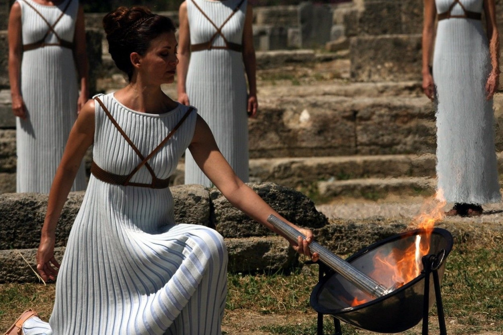 Zapaljen olimpijski plamen (VIDEO)