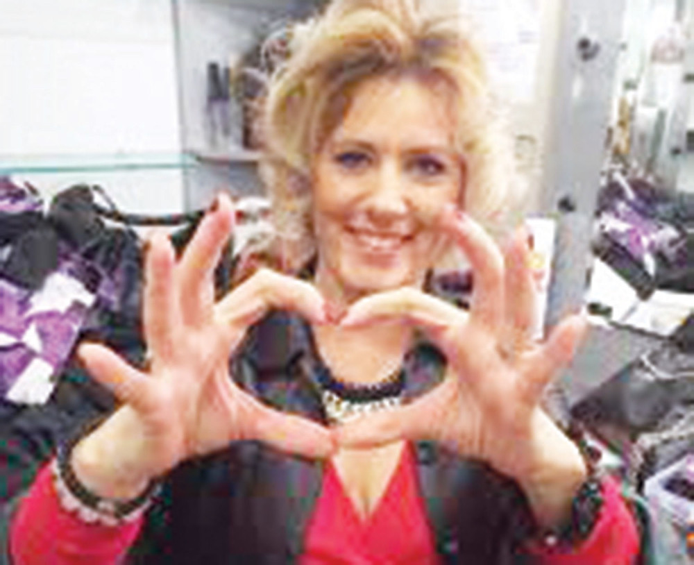 Jelenu ostavio dečko