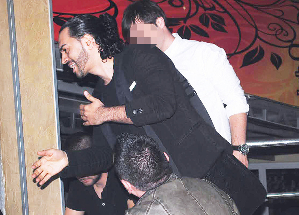 Adil i Filip unajmili gorile!