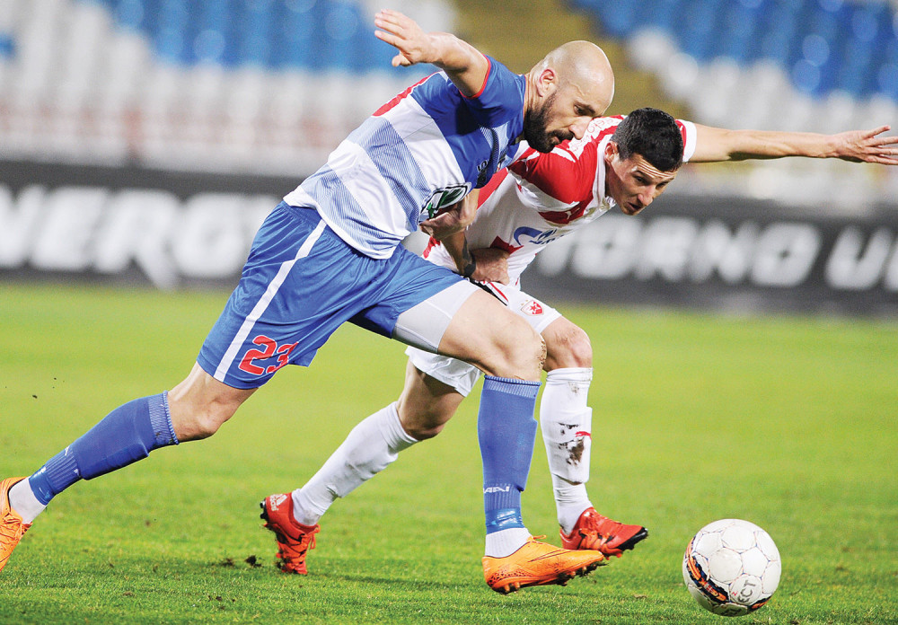 Zvezda traži: Ošišajte travu!