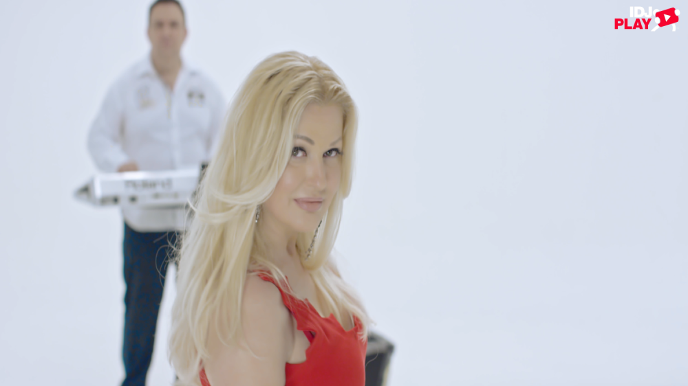 Sanja Đorđević na infuziji nakon snimanja spota (VIDEO)