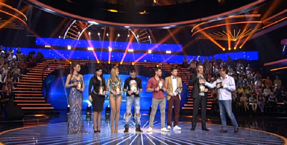 POZNATI PAR IZ "ZVEZDA GRANDA" ČEKA DRUGO DETE: Pevačica u četvrtom mesecu trudnoće (FOTO)