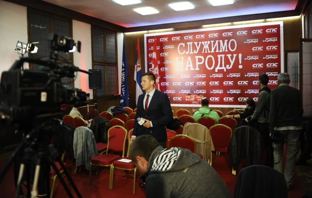 Ružić: SNS osvojila 49,4 odsto, a socijalisti 12,4 odsto