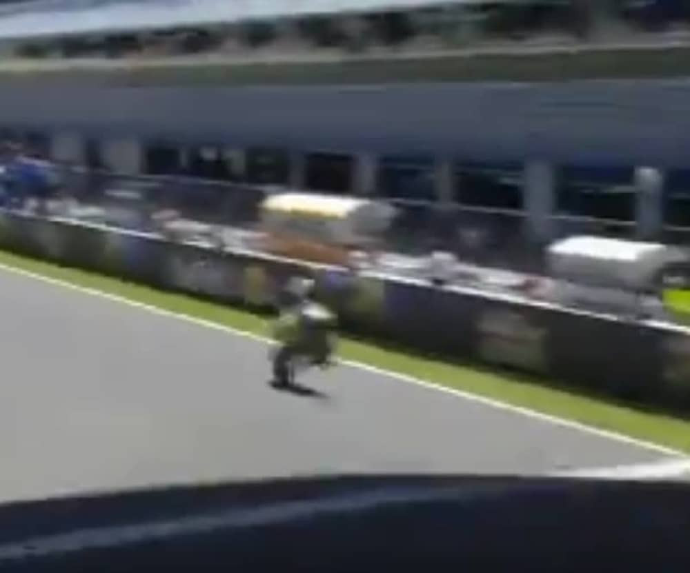 Rosi oduvao Markeza i na jednom točku prošao kroz cilj (VIDEO)