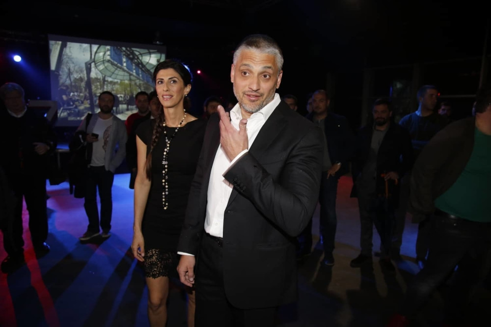 Nikolić na podmukli način vodi kampanju