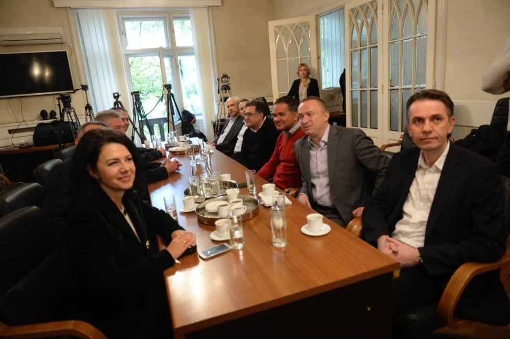 Opozicija formirala tim za analizu izbornog materijala (FOTO)