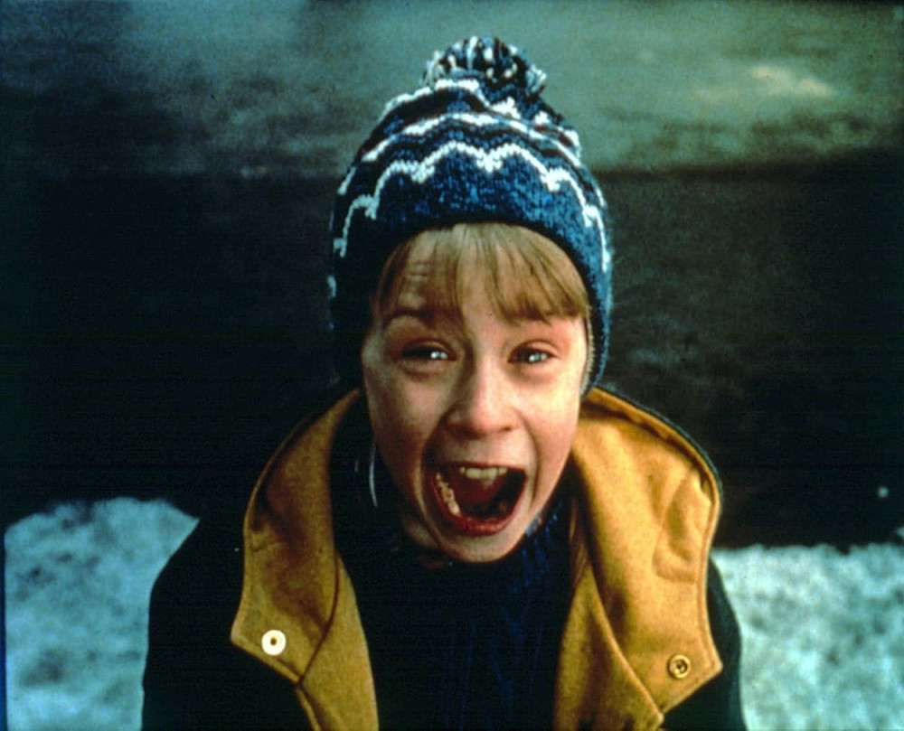 Bio je jedna od najvećih zvezda devedesetih sa samo deset godina, i dalje gledamo njegove filmove tokom novogodišnjih praznika! (FOTO + VIDEO)