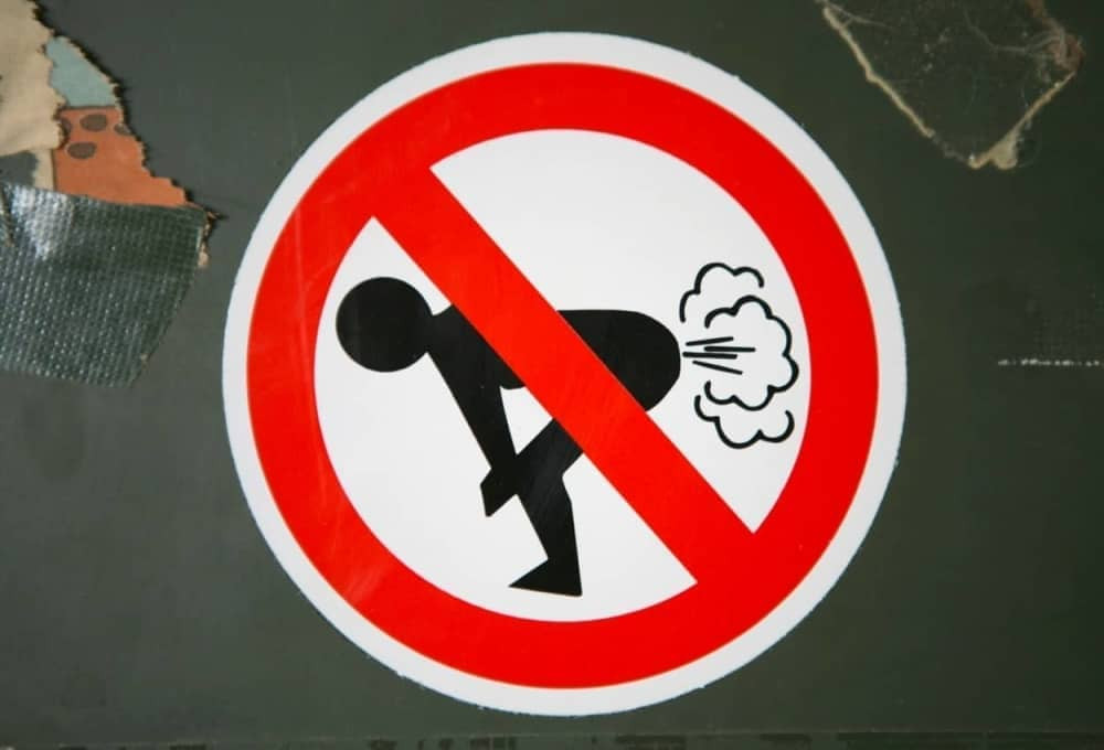 Dobio otkaz zbog prdenja u TV emisiji (VIDEO)