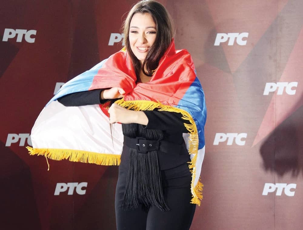 Evo zašto se Sanja krije od kamera (VIDEO)