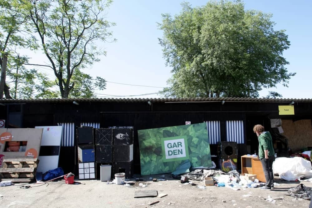 Ko je srušio Miksalište?