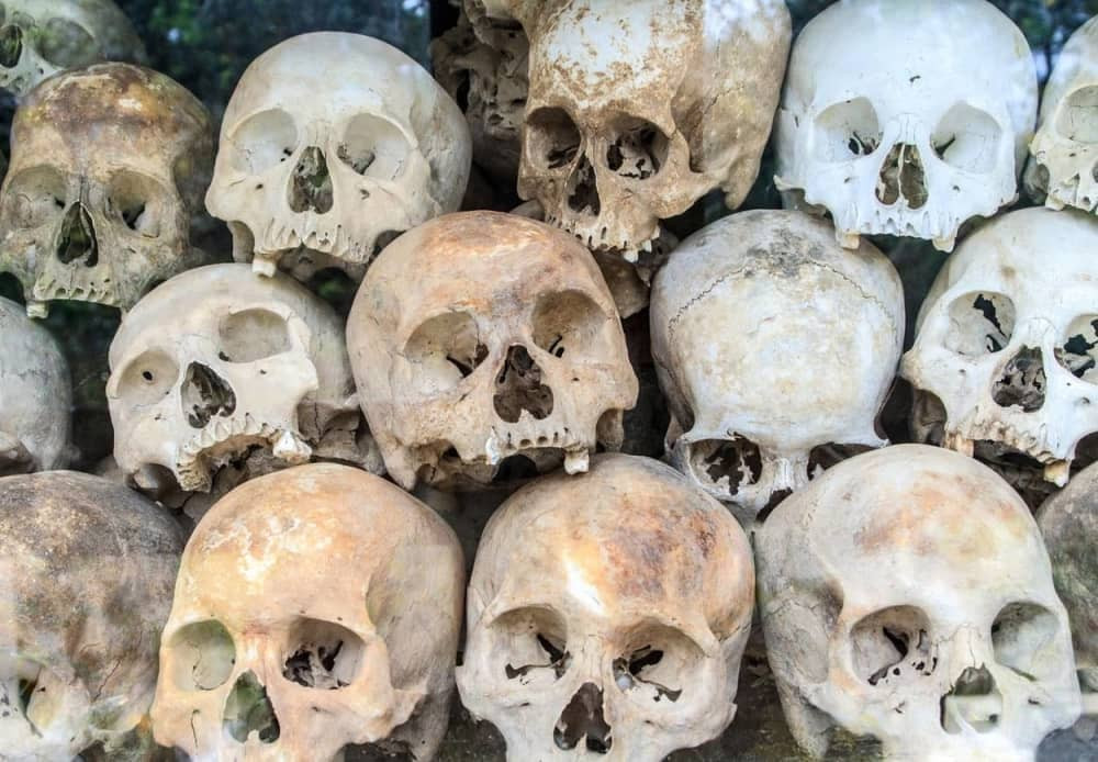 Meksiko: Otkrivene tri grobnice sa 33 tela