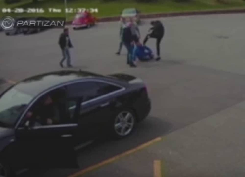 Rekao je: "Gde si, brate", a onda me udario (VIDEO)