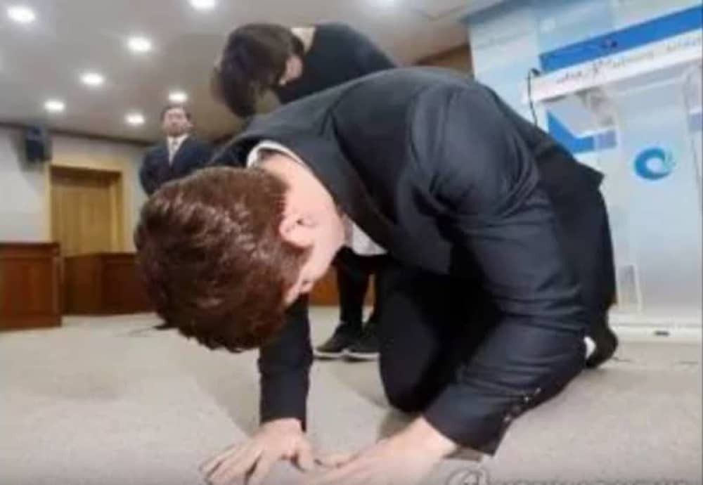 Na kolenima moli da ga pošalju na Olimpijadu