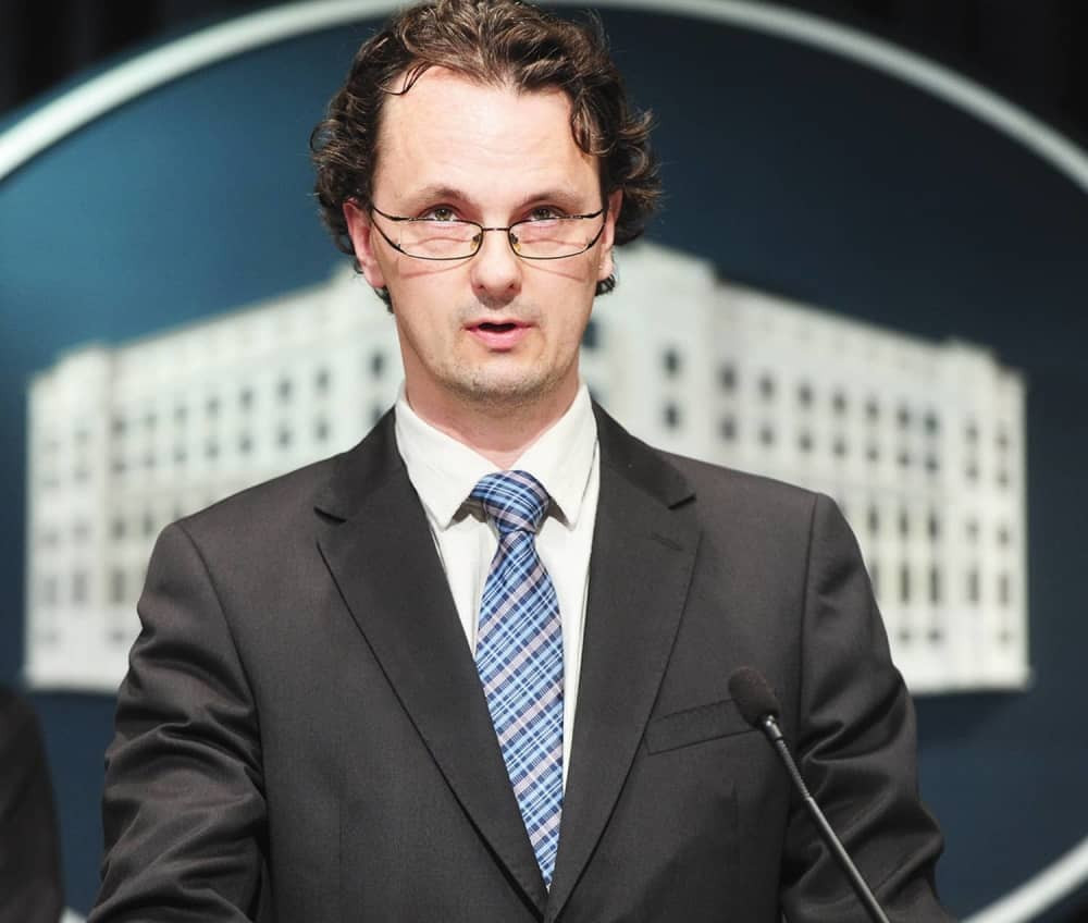 Verbić ostaje na čelu prosvete?!