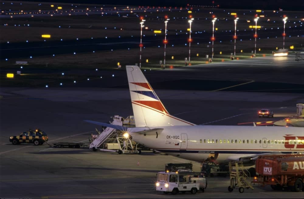 Turski avion promašio pistu u Prištini