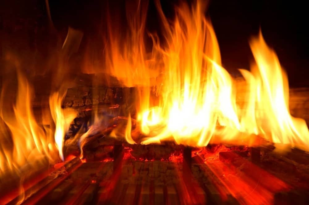 Vatra progutala više od 70 šatora