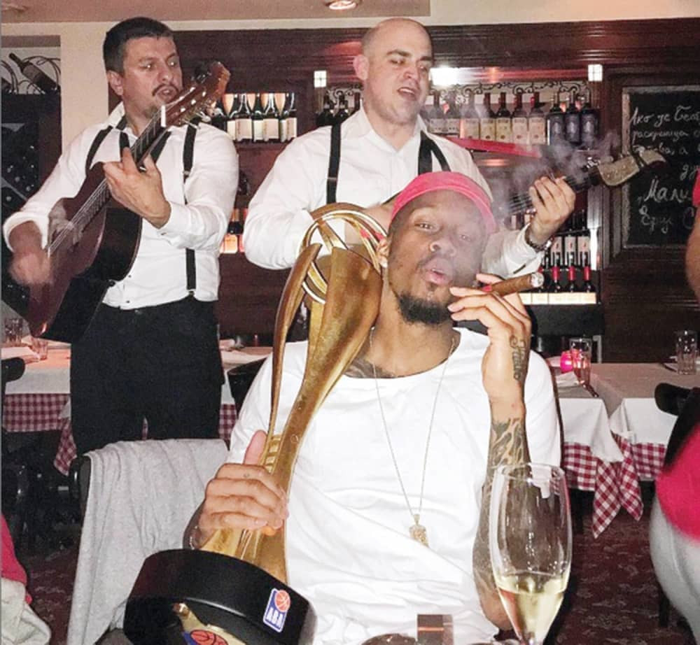 Titula uz pivo i tompuse!