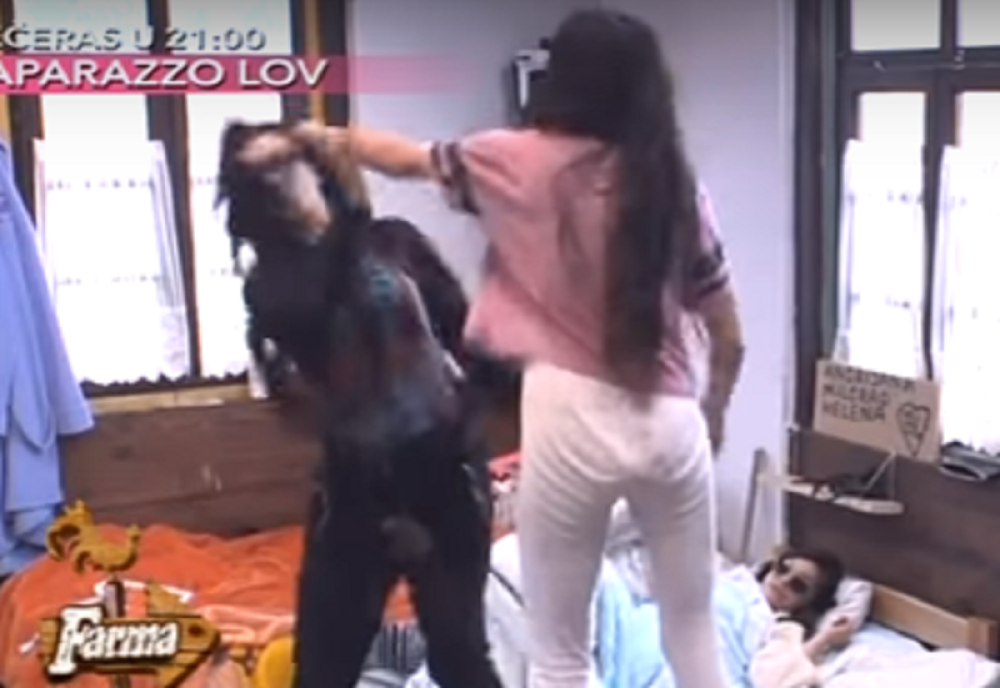 Dušica i Marija u klinču! (VIDEO)