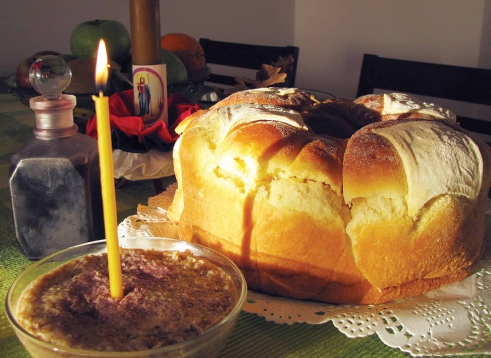 Šta sa slavskom svećom posle slave? Svi greše, a postoji samo jedno pravilo! Običaji koje treba da znate i poštujete!
