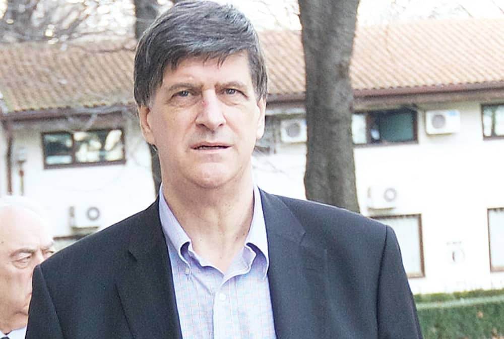 Huligani pokušali da upadnu kod Zečevića u kuću!