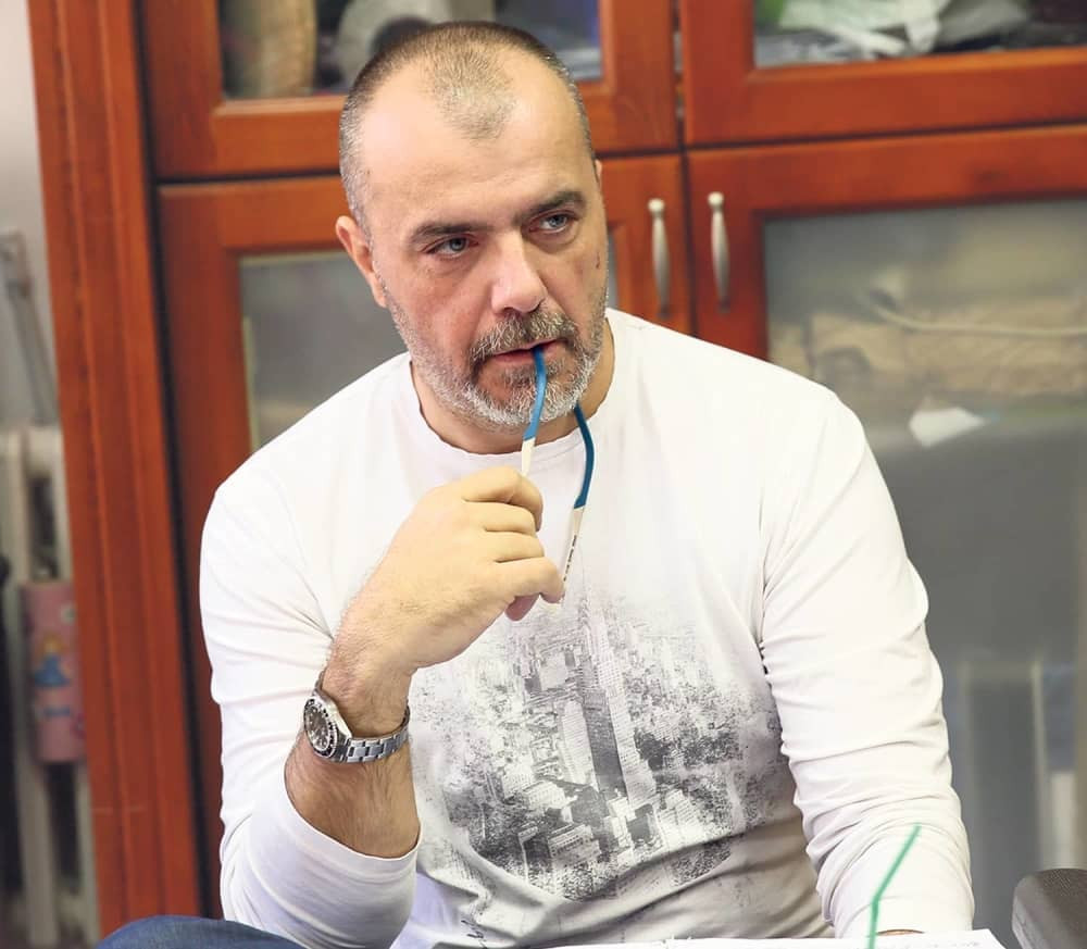 Nikola Kojo režira komediju "Stado"