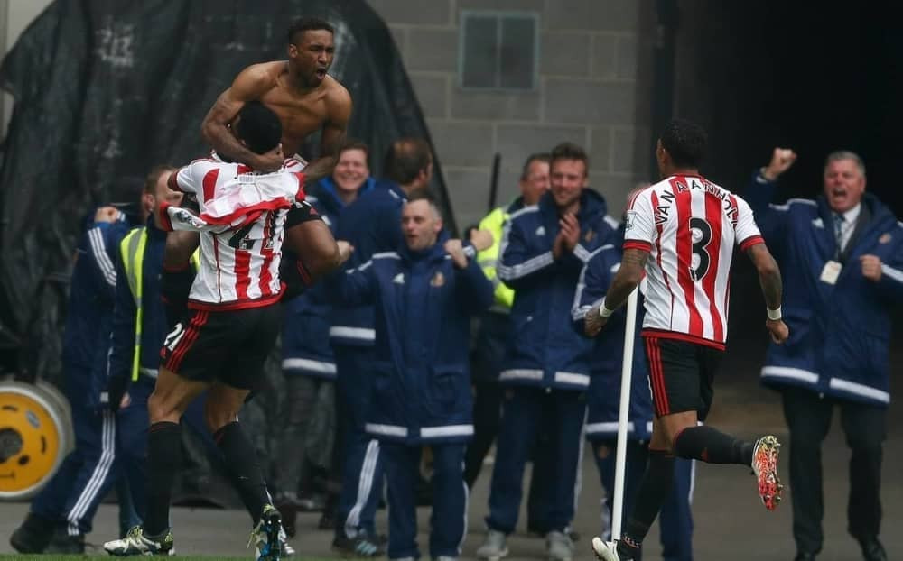 Njukasl se zakopao na "Vila parku", Sanderlend se veseli