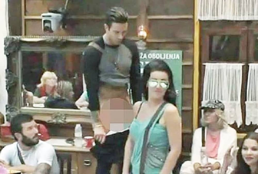 Filip terao Dušicu da mu miriše vršnjaka!