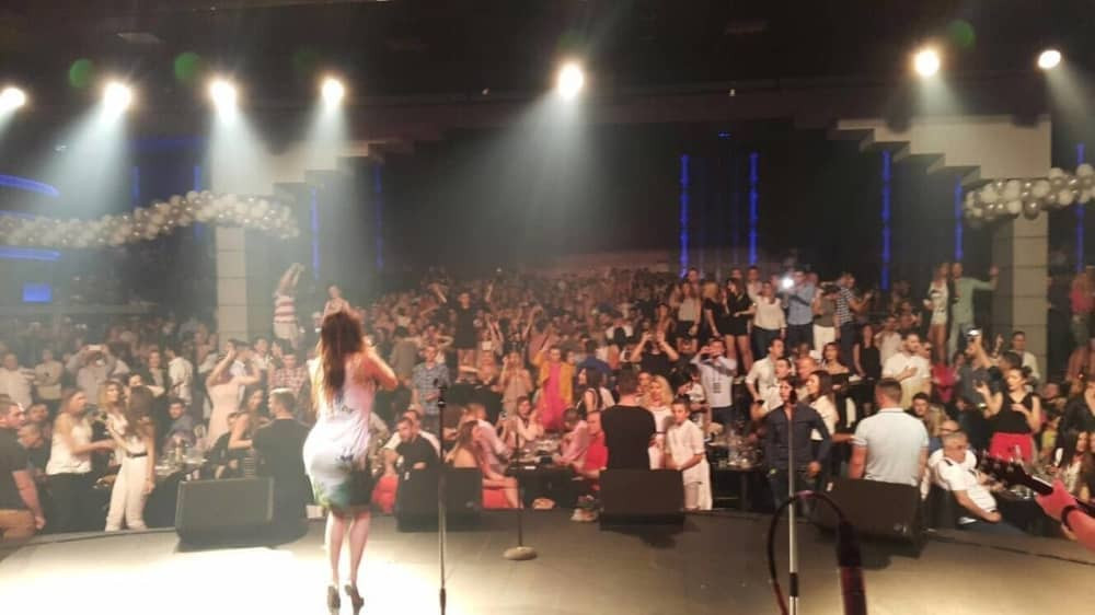 Ceca napravila haos u Solunu! (FOTO)