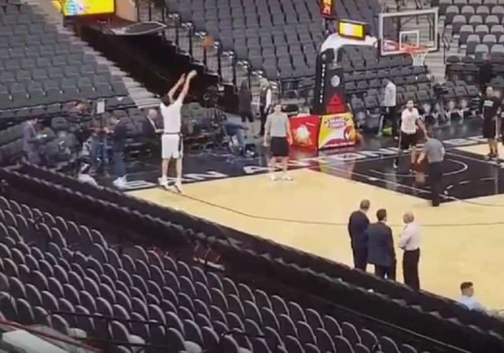 Ovako Marjanović šutira trojke (VIDEO)