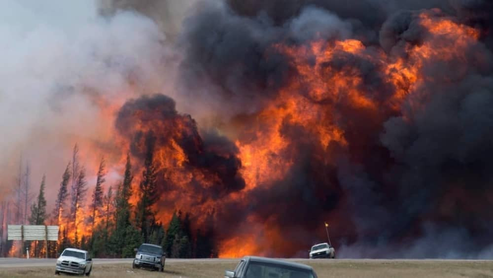 Kišica smiruje požar u Kanadi