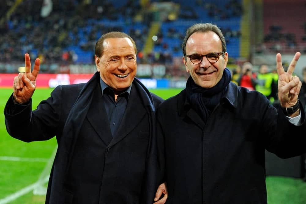 Beluskoni prodao Milan Kinezima