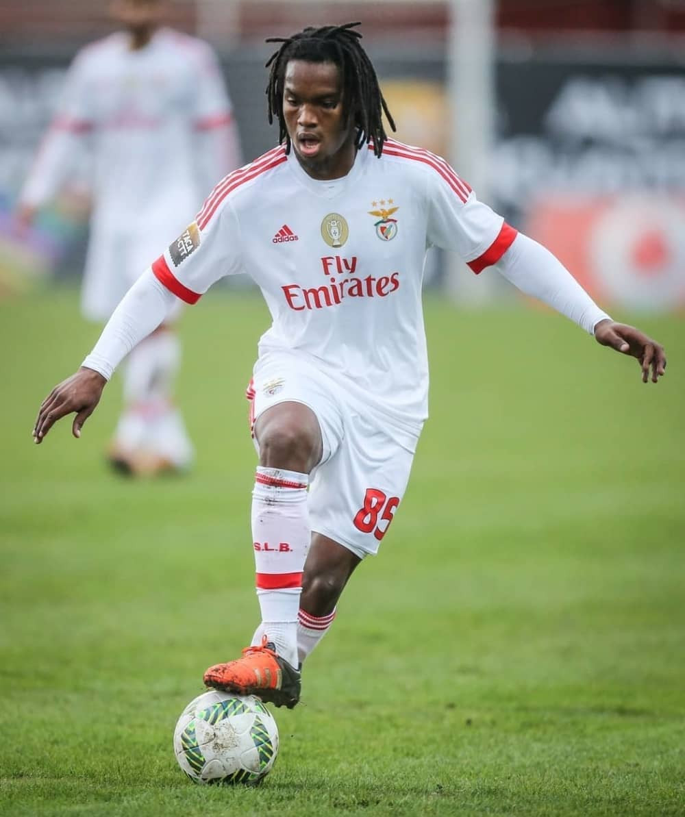 Bajern doveo Renata Sanšesa iz Benfike (FOTO+VIDEO)