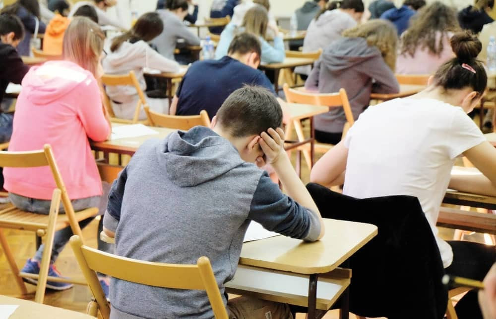 Više mesta u gimnazijama i na zanatima