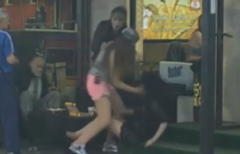 Dalila prebila Anu Mariju! (VIDEO)