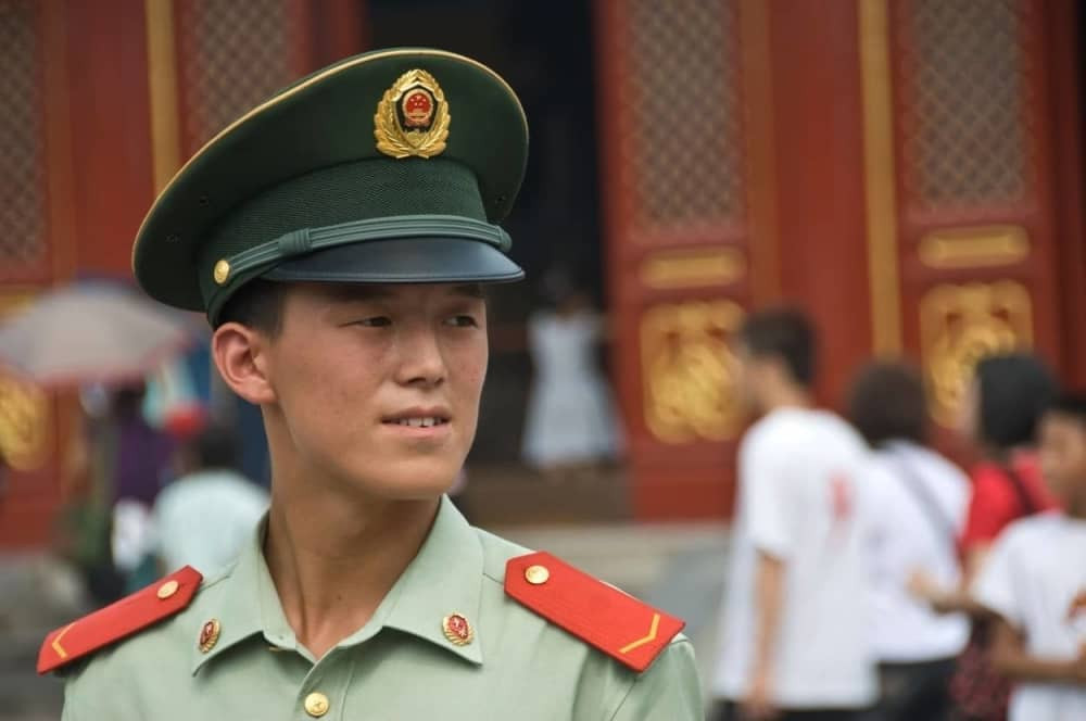 Kineski policajci patroliraju Rimom!