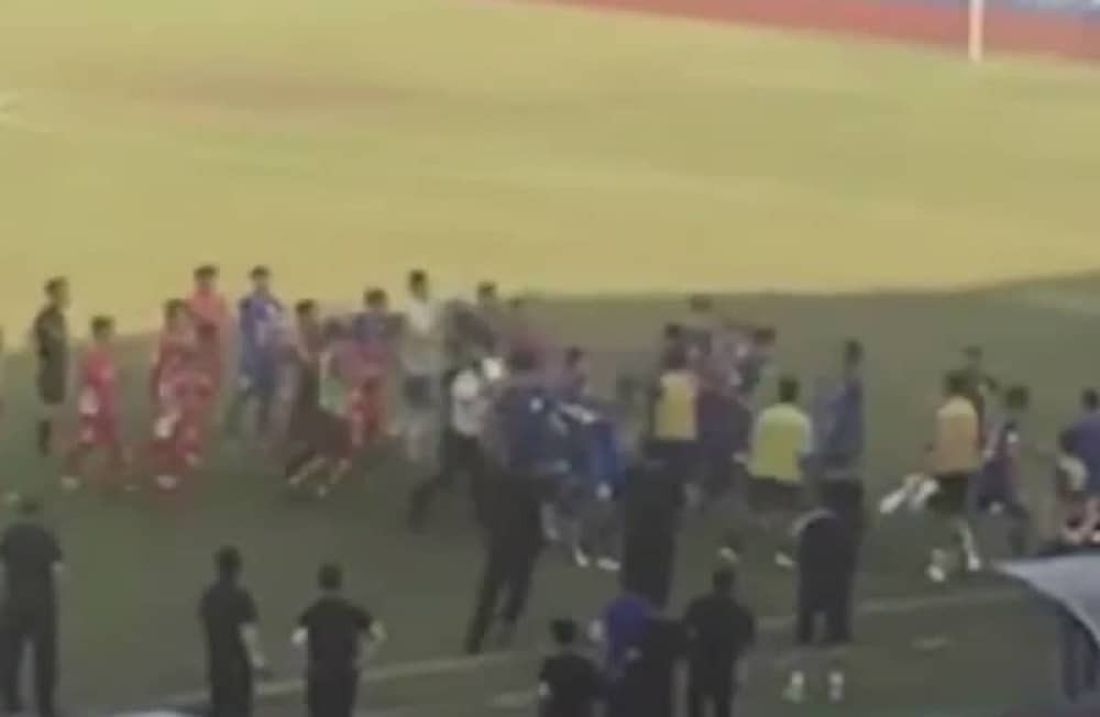 Opšta tuča na meču kineskog Kupa (VIDEO)