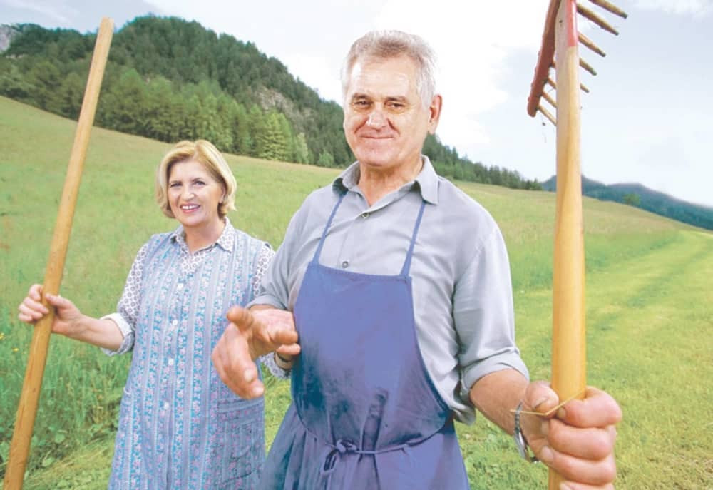 Toma pazario još jednu njivu!