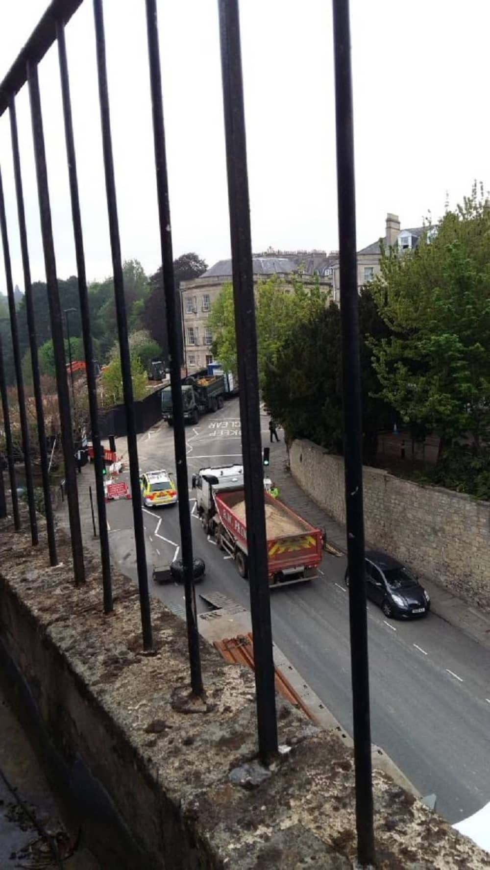 Našli granatu od 225 kilograma u školskom dvorištu