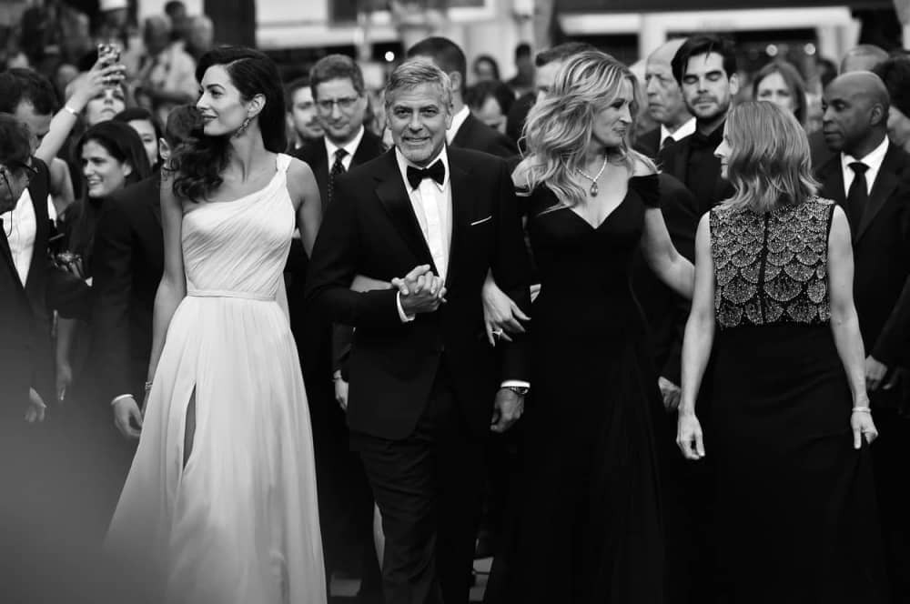 Džulija Roberts bosa na crvenom tepihu (GALERIJA)