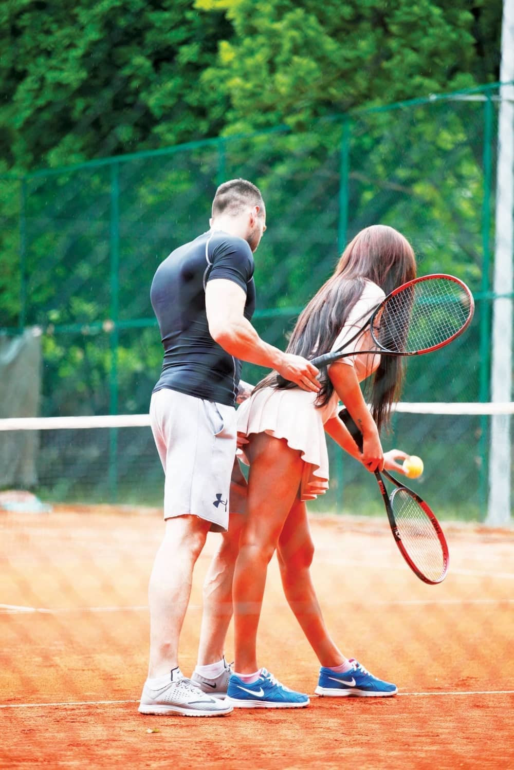 Tijani sevnulo međunožje na terenu! (FOTO 18+)