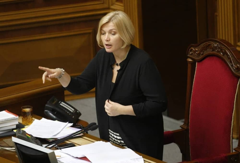 Poslanici se vukli za revere