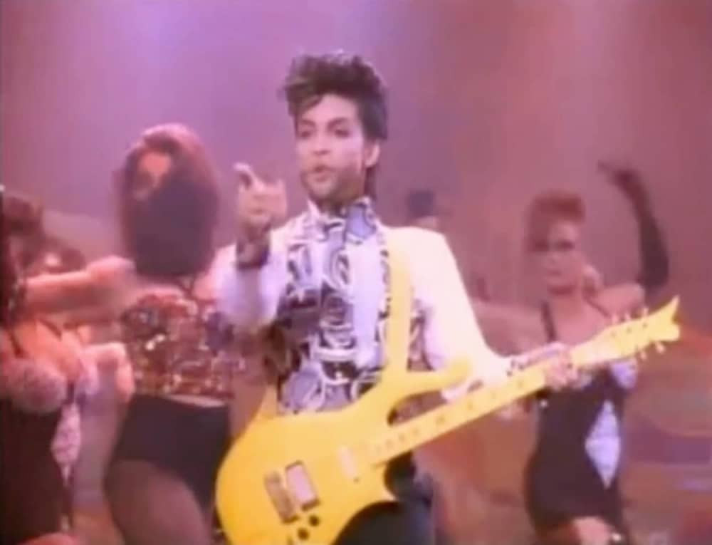 I Prinsova omiljena gitara na aukciji