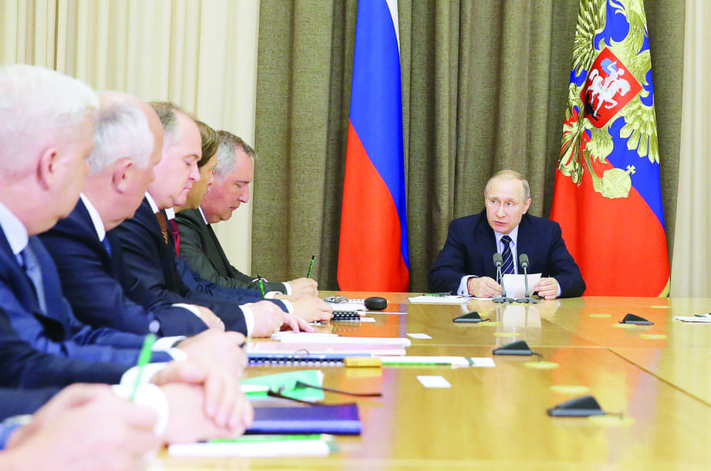 Putin: Rogozine, odmah pritegni kravatu!