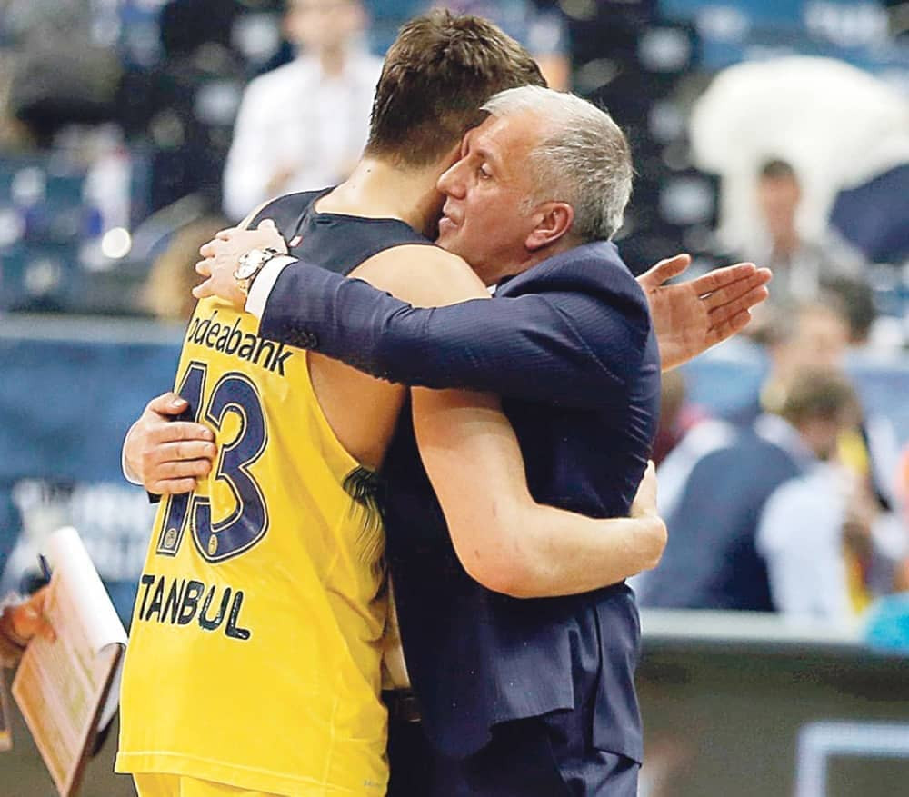 Srbi odveli Fener u finale Evrolige!