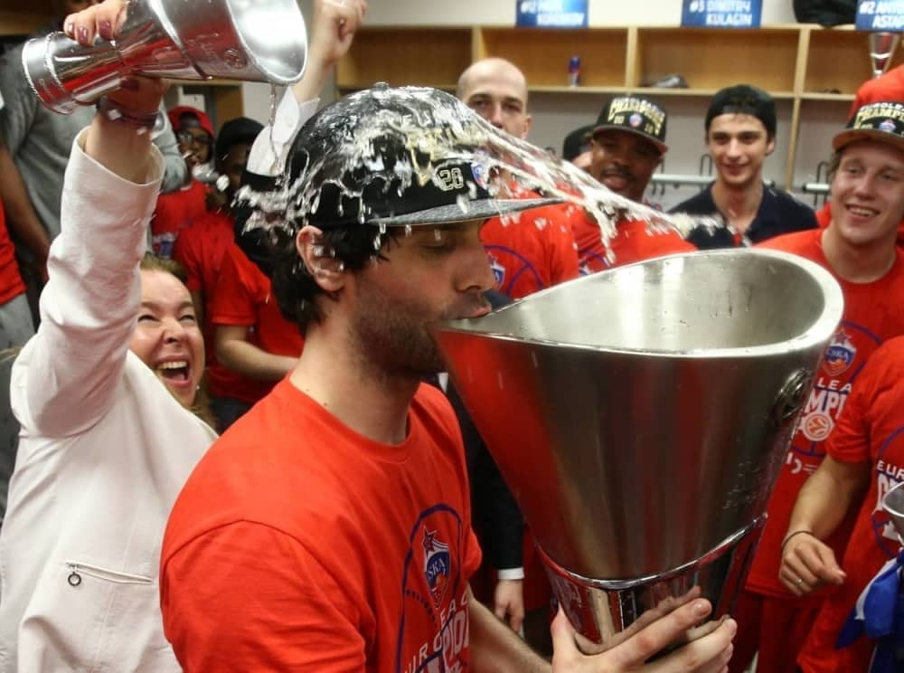 Evo kome je Teo posvetio titulu Evrolige (FOTO)