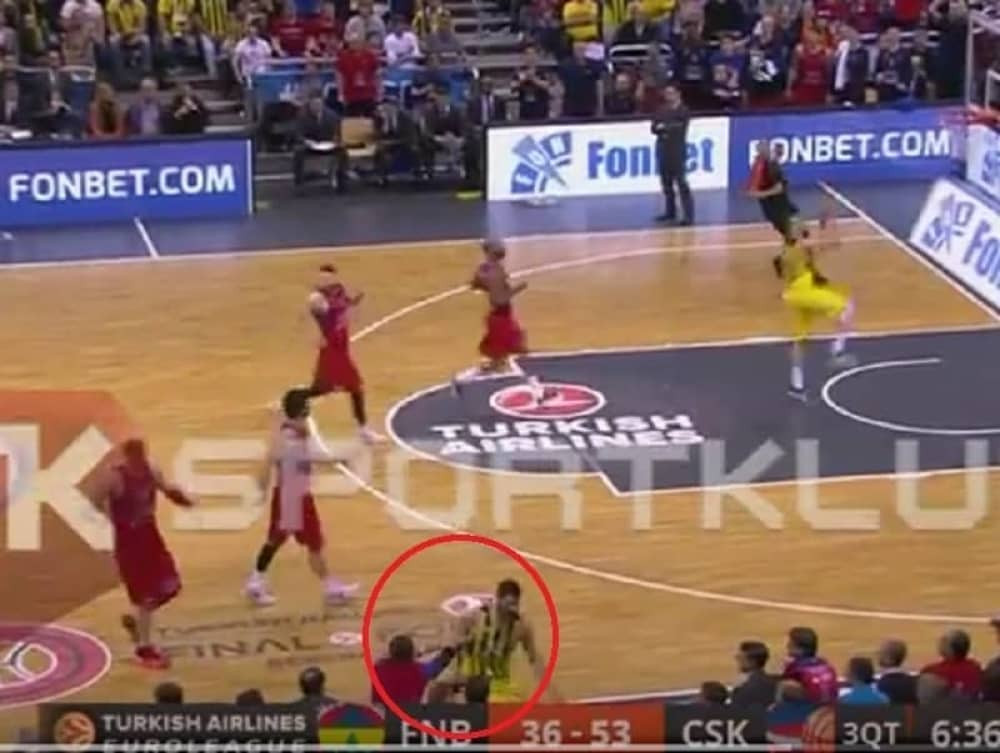 Ovo je čovek koji je nasrnuo na Kalinića (VIDEO)